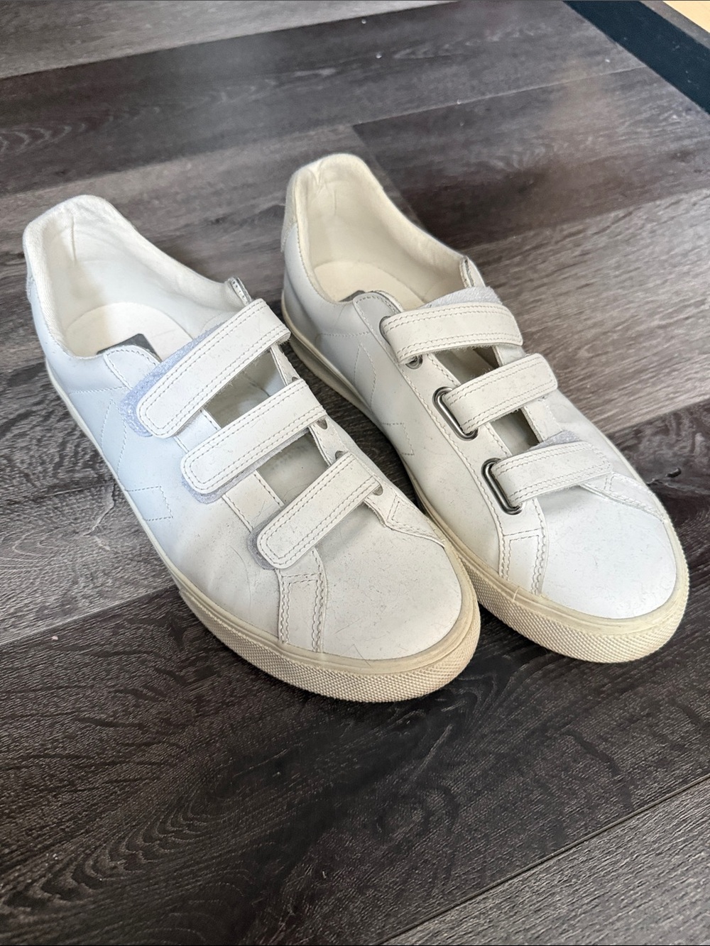 Veja White Triple Velcro Sneakers EU 41